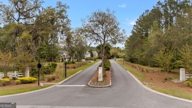 75 Jacobs Circle, Richmond Hill, GA 31324