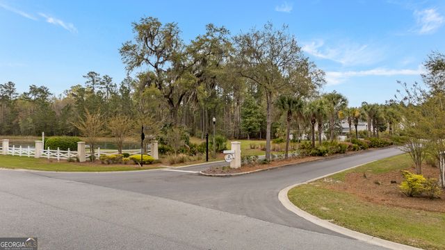75 Jacobs Circle, Richmond Hill, GA 31324