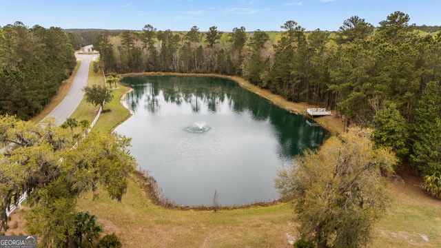 75 Jacobs Circle, Richmond Hill, GA 31324