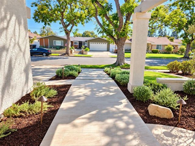 2533 E Tennyson, Anaheim, CA 92806