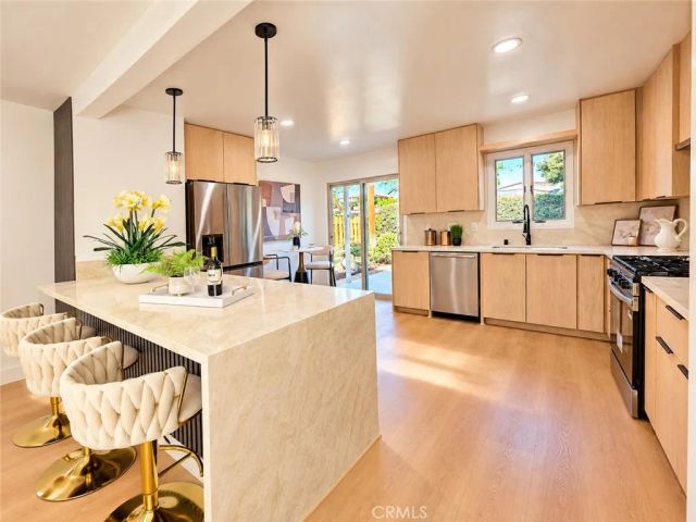 2533 E Tennyson, Anaheim, CA 92806