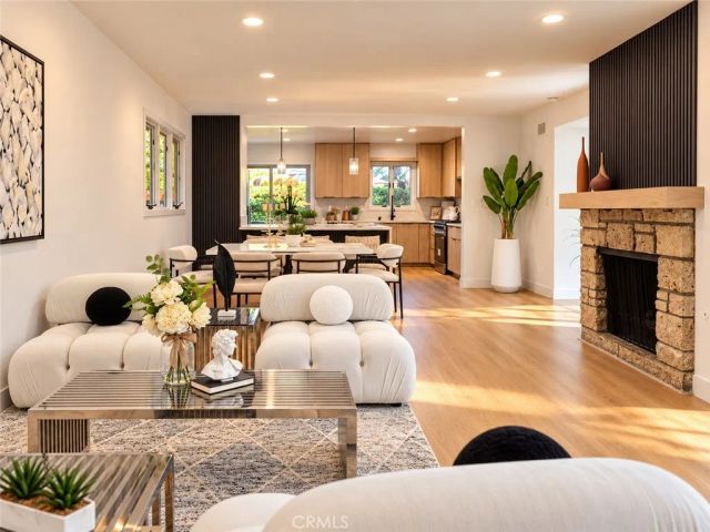 2533 E Tennyson, Anaheim, CA 92806