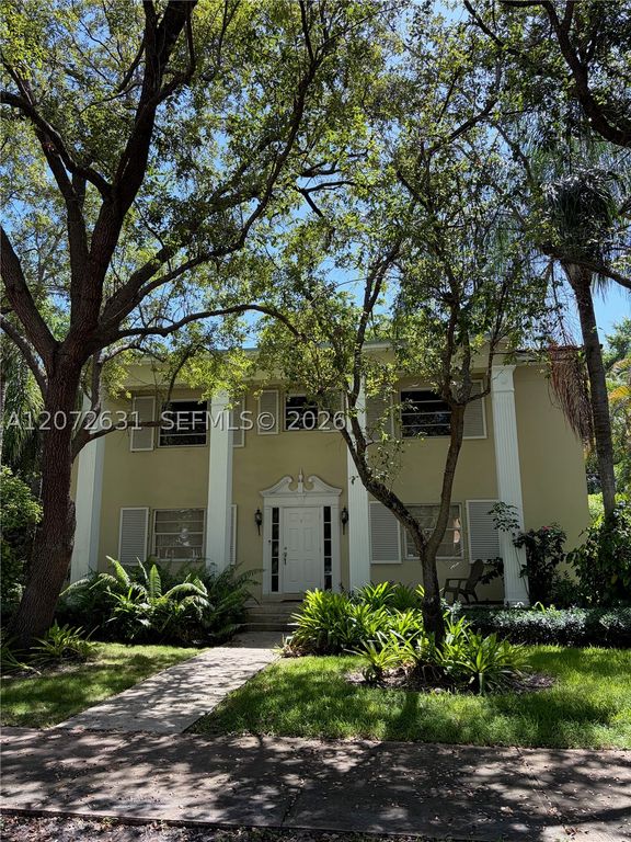 3923 Segovia St 2nd floor, Coral Gables, FL 33134