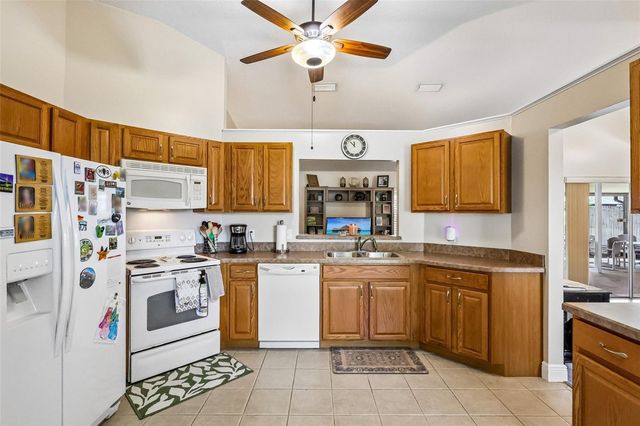3613 STONEHAVEN COURT, Orlando, FL 32817