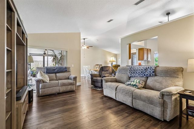 3613 STONEHAVEN COURT, Orlando, FL 32817