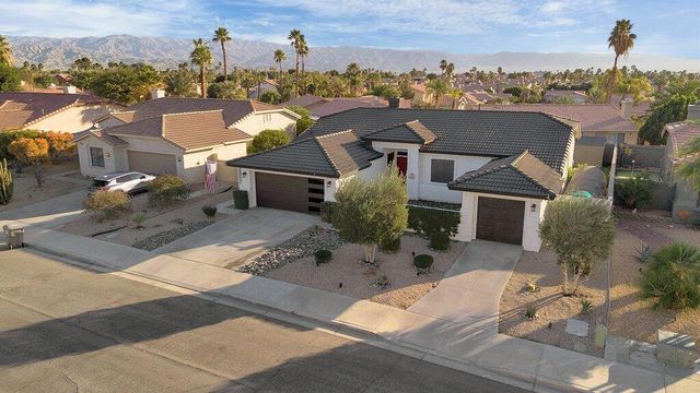 45180 Debbie Drive, La Quinta, CA 92253