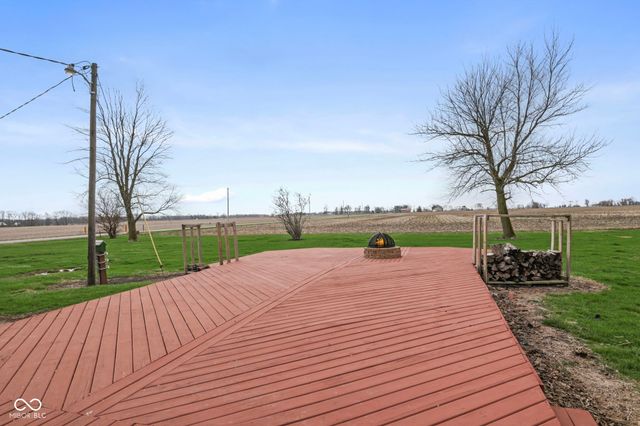 7120 N 450 E, Lebanon, IN 46052