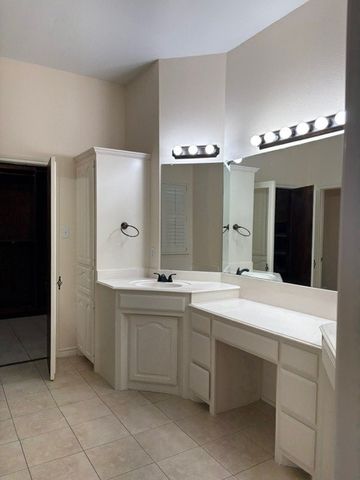 5357 GATESWORTH Lane, Dallas, TX 75287