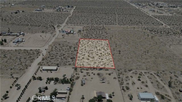 4 Peral Road, Phelan, CA 92371
