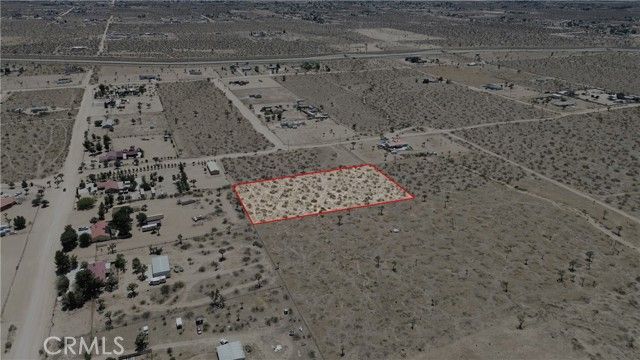 4 Peral Road, Phelan, CA 92371