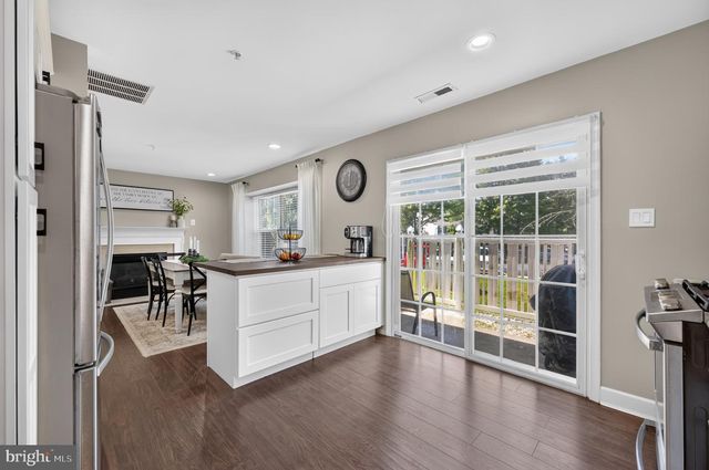 203 TANGLEWOOD DR, Sicklerville, NJ 08081