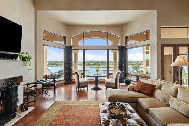 111 Sailfish ST, Austin, TX 78734