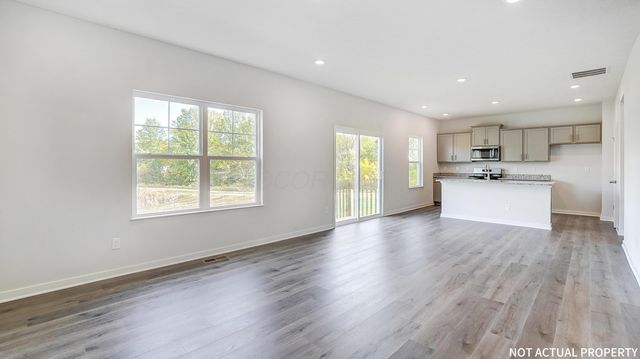 9 Water Mill Drive, Ashville, OH 43103