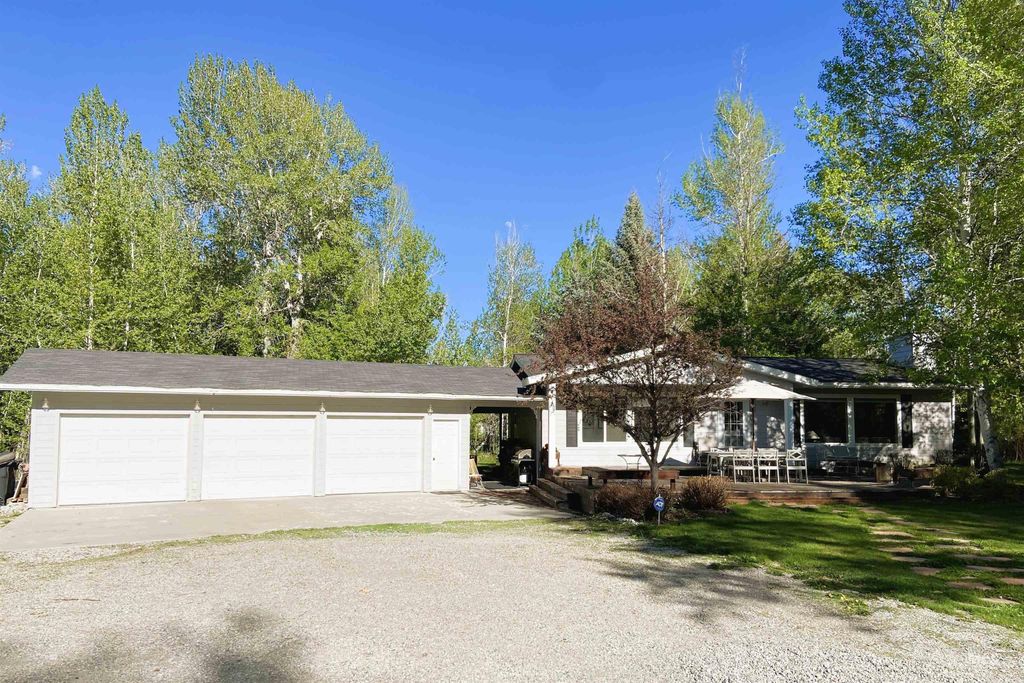 100 & 200 Trout Lane, Bellevue, ID 83313 photo 4