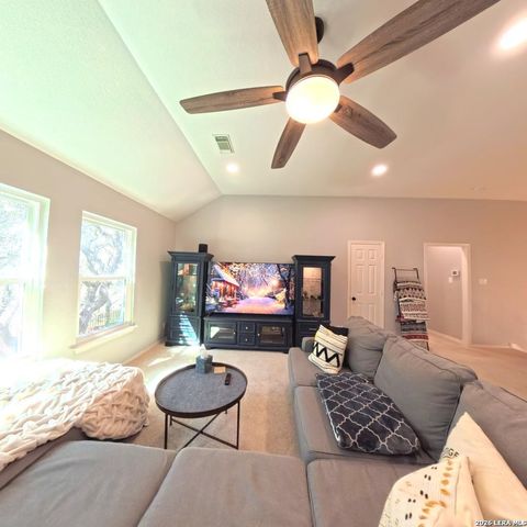 20115 standish, San Antonio, TX 78258