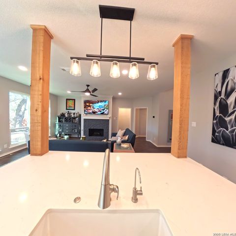 20115 standish, San Antonio, TX 78258