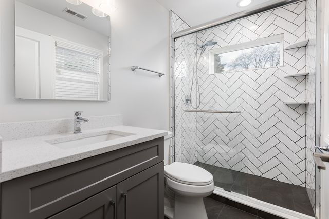 1321 N Webster Street, Naperville, IL 60563
