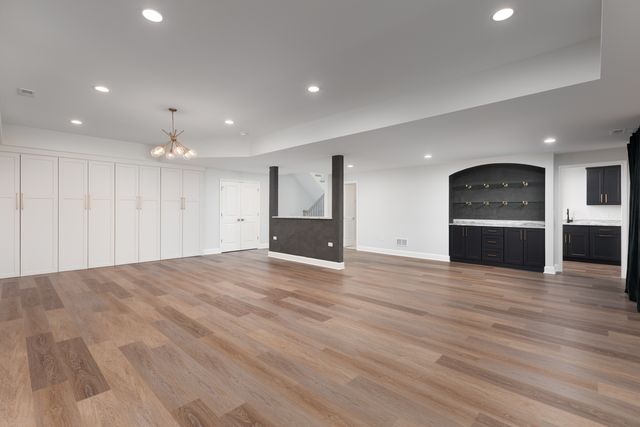 1321 N Webster Street, Naperville, IL 60563