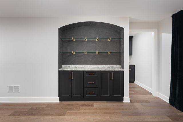 1321 N Webster Street, Naperville, IL 60563