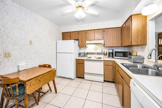 3200 MCMATH DRIVE, Palm Harbor, FL 34684