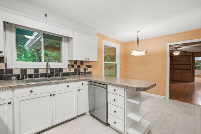 804 Rodney Dr, Nashville, TN 37205