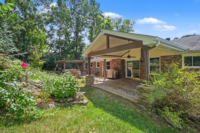 804 Rodney Dr, Nashville, TN 37205