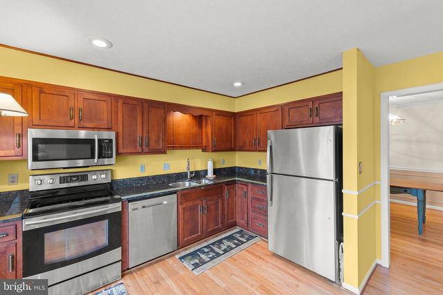 2116 STONELEIGH DR, Winchester, VA 22601