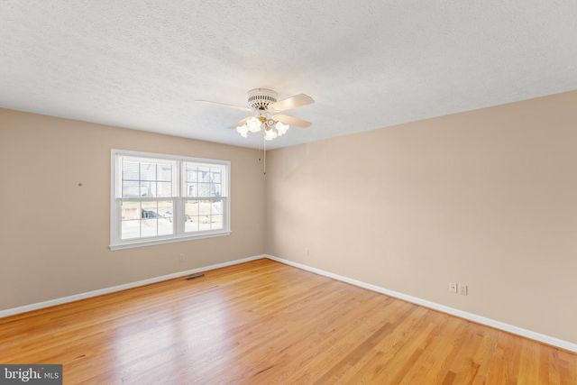 2116 STONELEIGH DR, Winchester, VA 22601