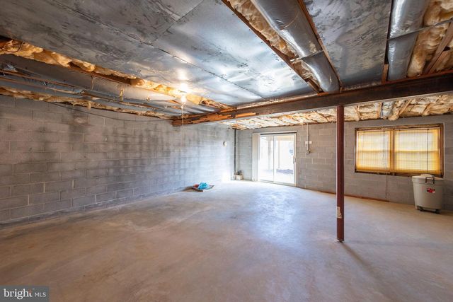 2116 STONELEIGH DR, Winchester, VA 22601