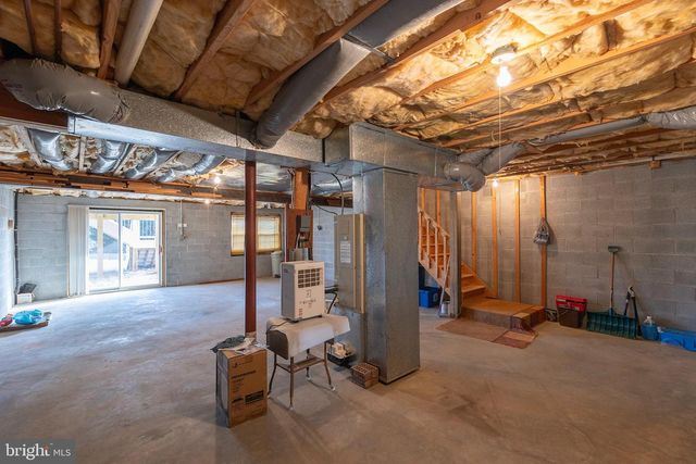 2116 STONELEIGH DR, Winchester, VA 22601