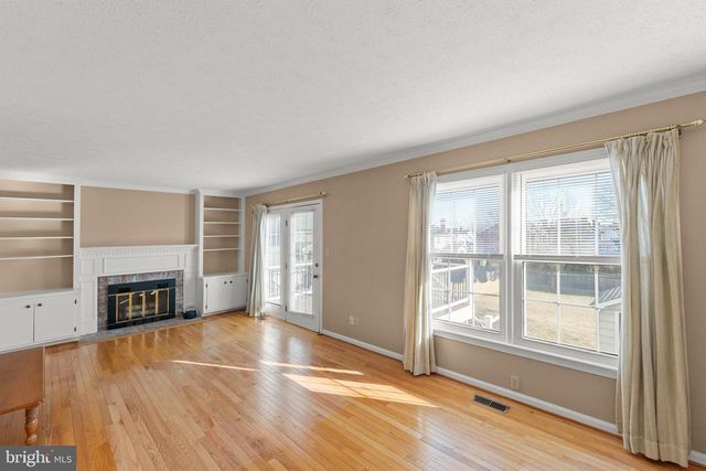 2116 STONELEIGH DR, Winchester, VA 22601