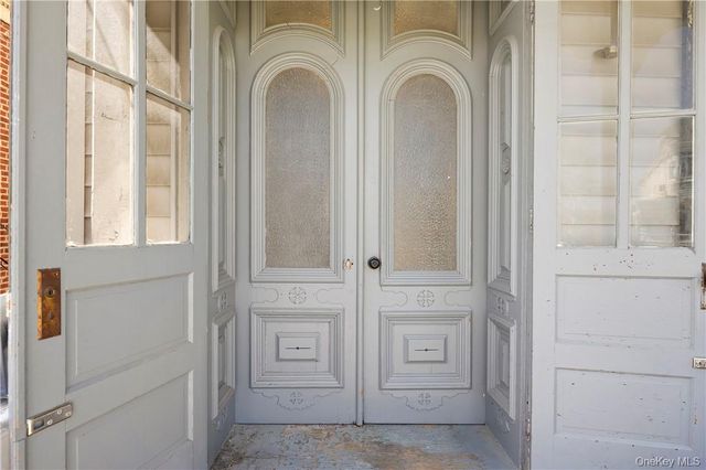 20 N Franklin Street, Athens, NY 12015