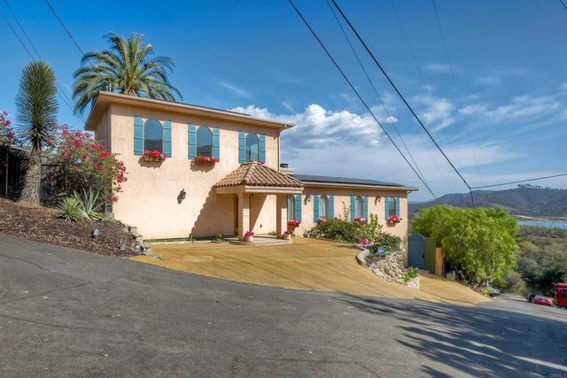 20227 Ash Lane, Escondido, CA 92029