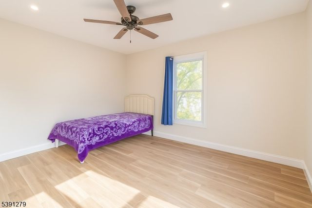 11 Millbrook Ave, Dover Town, NJ 07801