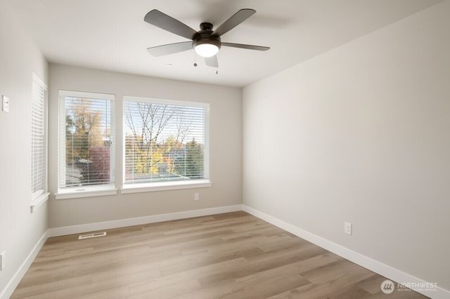 6611 S 128th Street, Seattle, WA 98178