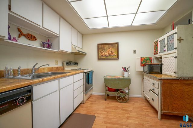 2501 S Kiwanis Ave Avenue 115, Sioux Falls, SD 57105