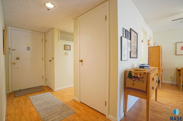 2501 S Kiwanis Ave Avenue 115, Sioux Falls, SD 57105