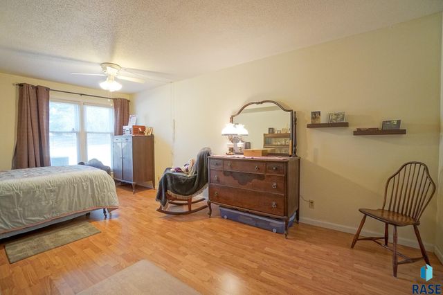 2501 S Kiwanis Ave Avenue 115, Sioux Falls, SD 57105