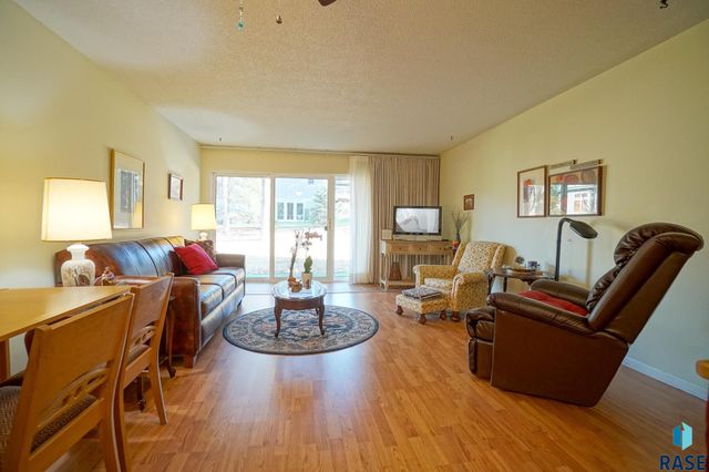 2501 S Kiwanis Ave Avenue 115, Sioux Falls, SD 57105