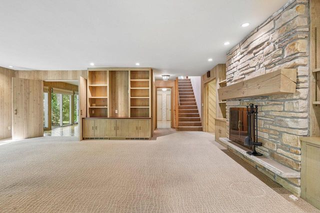 S46W28740 Perren Dale ROAD, Waukesha, WI 53189