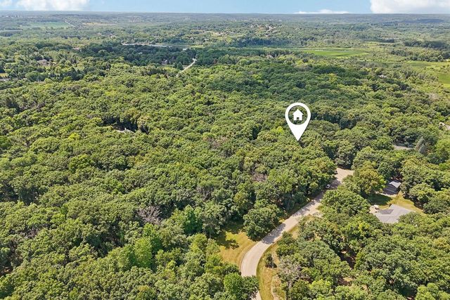 S46W28740 Perren Dale ROAD, Waukesha, WI 53189