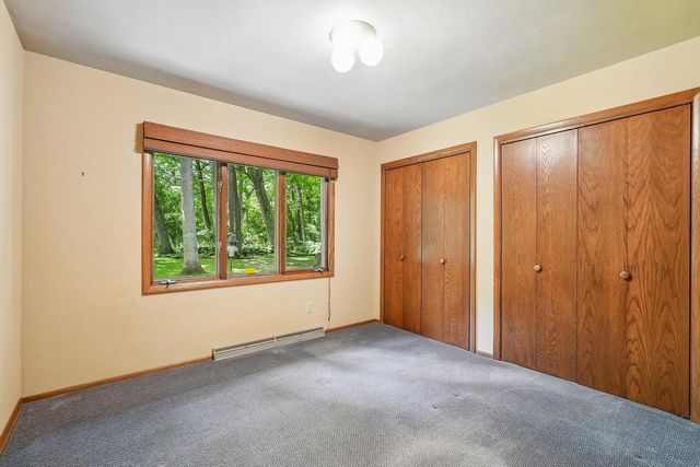 S46W28740 Perren Dale ROAD, Waukesha, WI 53189