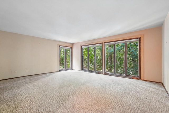 S46W28740 Perren Dale ROAD, Waukesha, WI 53189