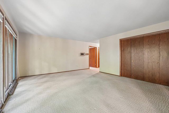 S46W28740 Perren Dale ROAD, Waukesha, WI 53189
