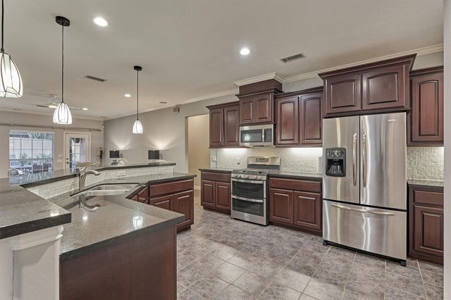 11127 Hunters Landing, Montgomery, TX 77356