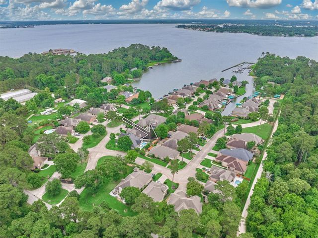 11127 Hunters Landing, Montgomery, TX 77356