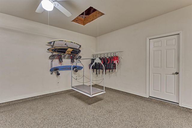 11127 Hunters Landing, Montgomery, TX 77356