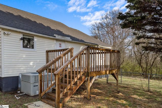 1 Frost Street, Pelzer, SC 29669