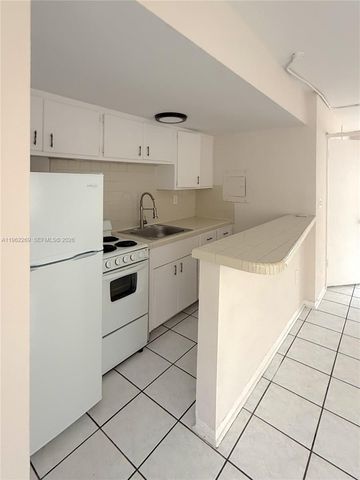 305 Navarre Ave 2, Coral Gables, FL 33134