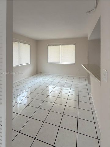 305 Navarre Ave 2, Coral Gables, FL 33134